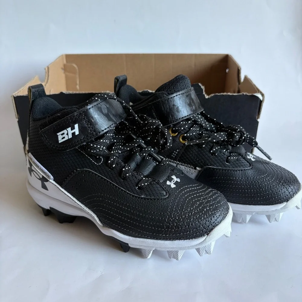 Under Armour Harper 7 Mid RM Jr Baseball Cleats Black White Gold 11K NEW